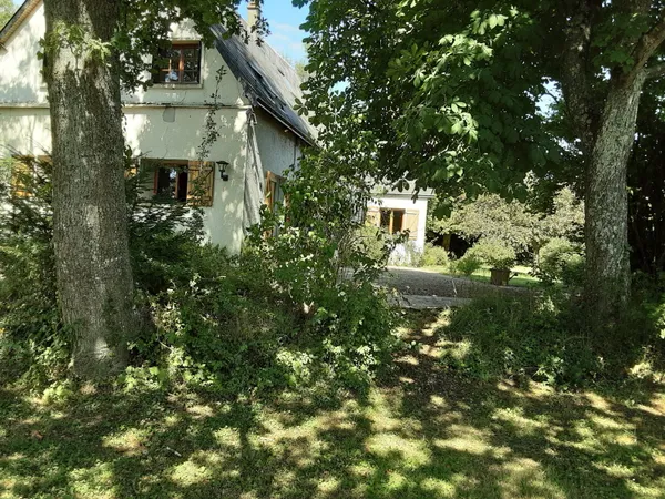 Vends ancienne ferme restaurée 5 chambres · 210m² terrain 1600m² dans le Perche 