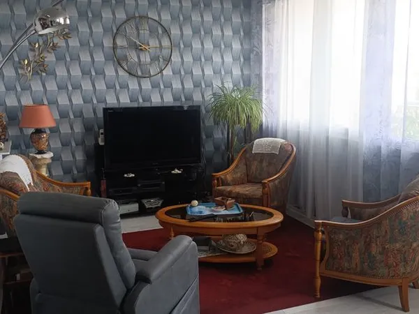 Appartement entièrement rénové 