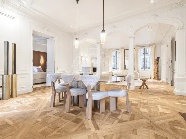 Appartement de prestige à Paris 6ème! 