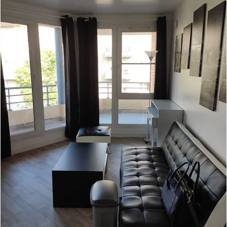 Studio 1 pièce 26 m² 