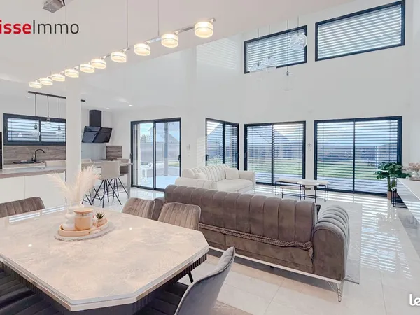 Maison 7 pièces 176 m² 