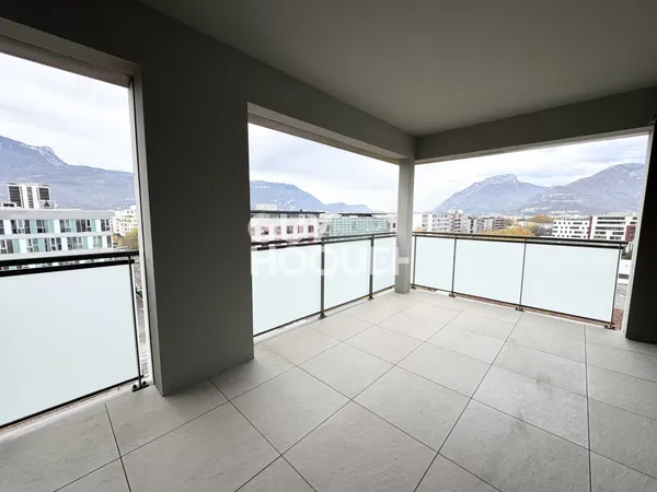 Appartement à louer de 3 pièces de 69.49 m² RÉF 603 