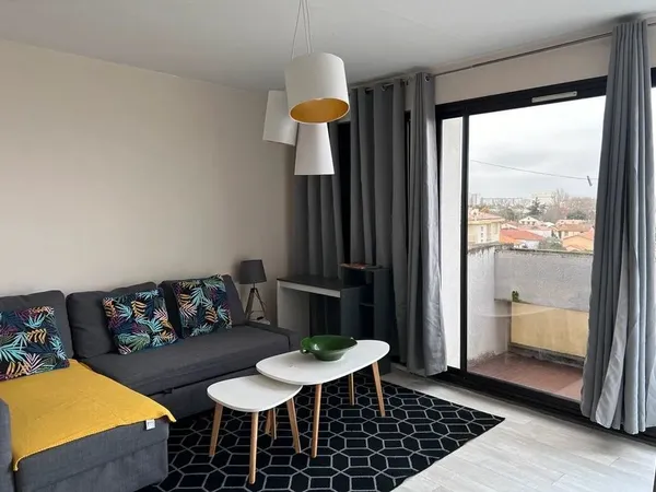 Beau studio meublé 29m² calme, clair et ensoleillé 