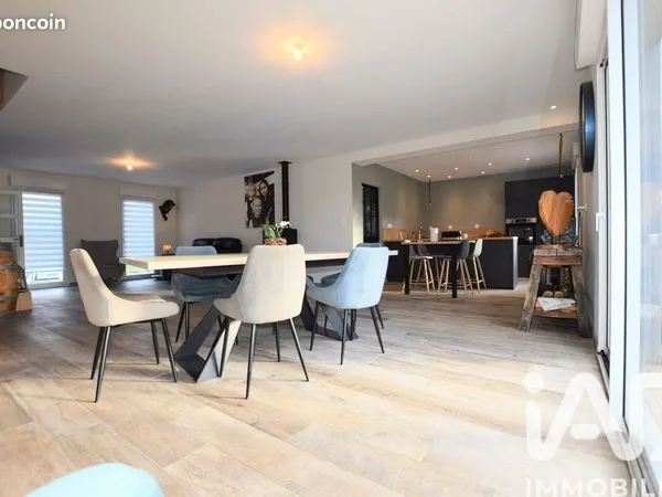 Pavillon 7 pièces 155 m² 