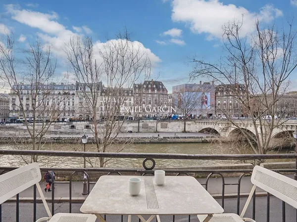 Appartement 3 pièces 109 m² 