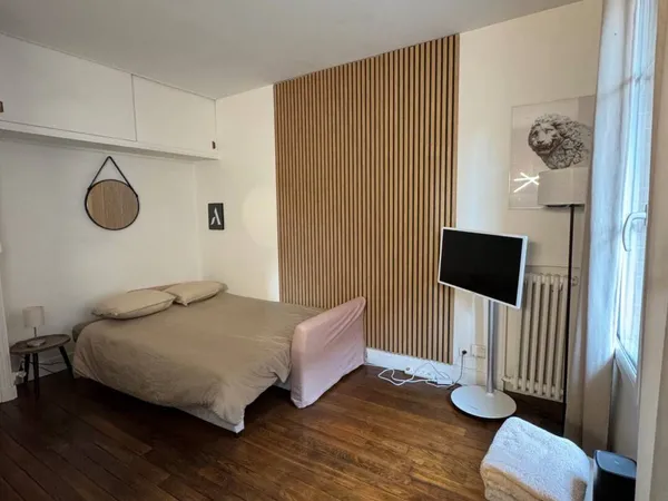 Studio 1 pièce 24 m² 