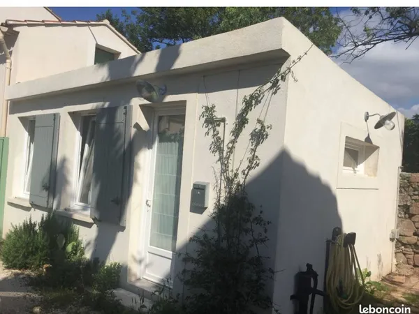 Location studio meublé toulon est 
