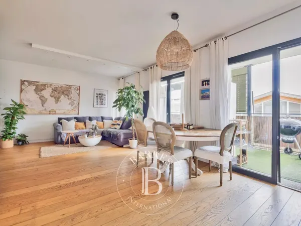 Bordeaux Chartrons - Appartement de 98 m² - Terrasse Sud 11 m² - Ascenseur - Box 