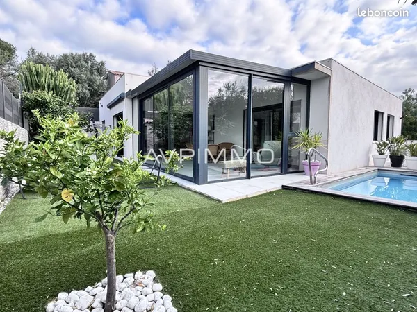 Villa 4 pièces 147 m² 