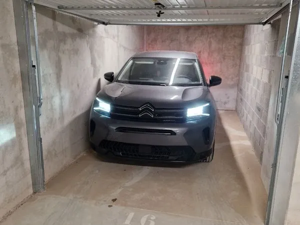 Garage fermé Box 15 m2 Résidence Sécurisé 