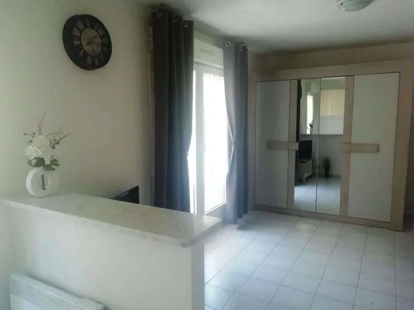 Studio 1 pièce 22 m² 