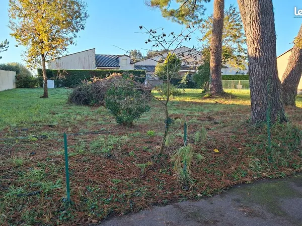 Terrain 599 m² SAINT PALAIS SUR MER 