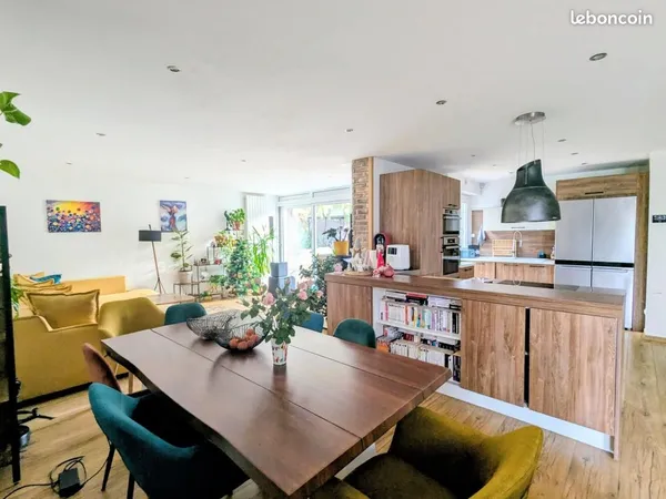 Maison 5 pièces 121 m² 