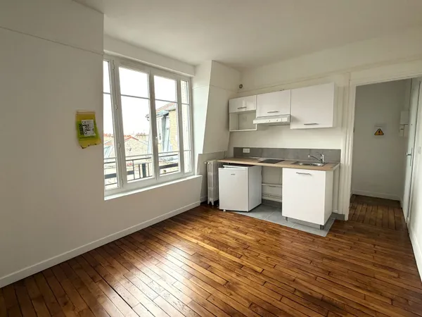 Studio 1 pièce 20 m² 