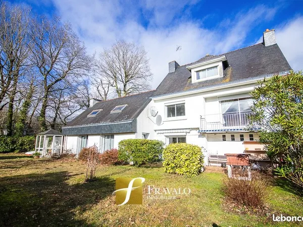 Maison 7 pièces 164 m² 