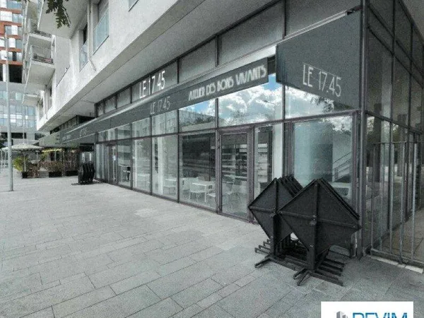 Parking/Garage/Box 87 m² 