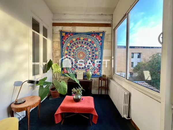 Sacré-Coeur - Gare Saint-Jean : appartement bourgeois de 100m² à rénover : vue dégagée et 