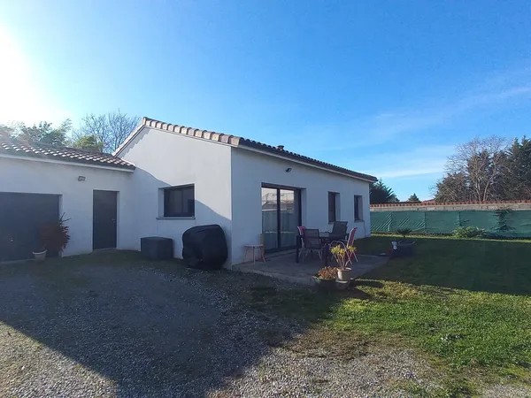 31270 FROUZINS: Loue maison T4 
