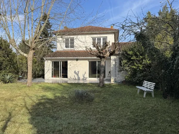MERIGNAC JARD PROCHE CAPEYRON MAISON 140 M2 4 CH JARDIN 700 M2 G 