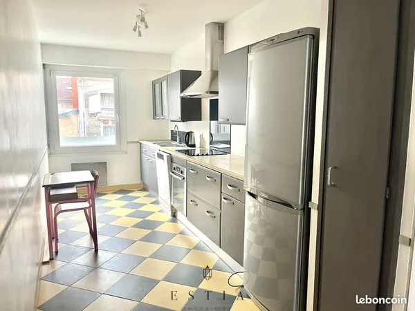 Appartement 3 pièces 84 m² 