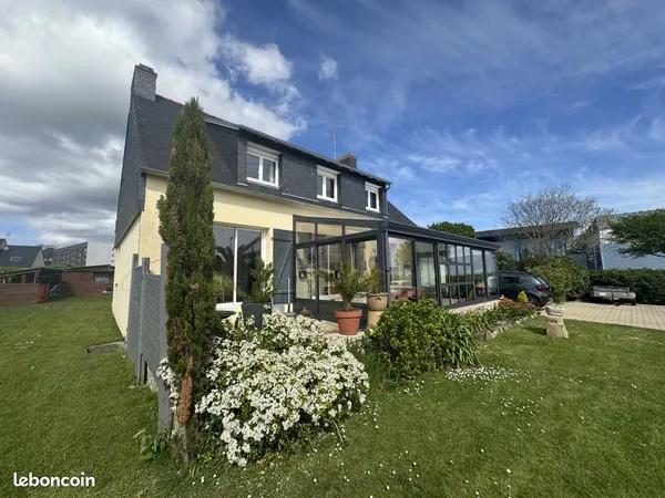 Maison 9 pièces 147 m² 