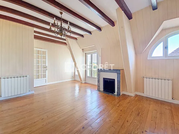 Appartement 3 pièces 84 m² 