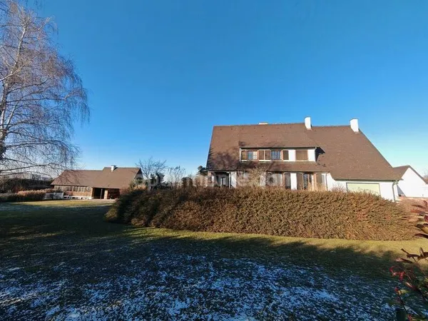 Villa 12 pièces 367 m² 