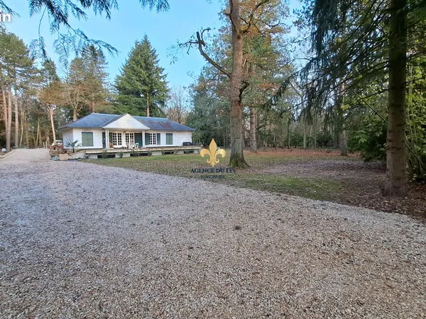 Propriété 7 pièces 135 m² 