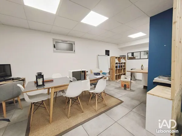 Murs commerciaux 250 m² AUBAGNE 