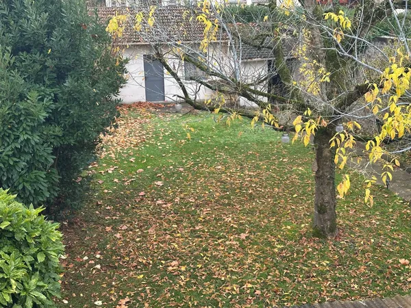 Loue une maison de 4 pièces, 60m² avec garage et jardin à Versailles Porchefontaine 