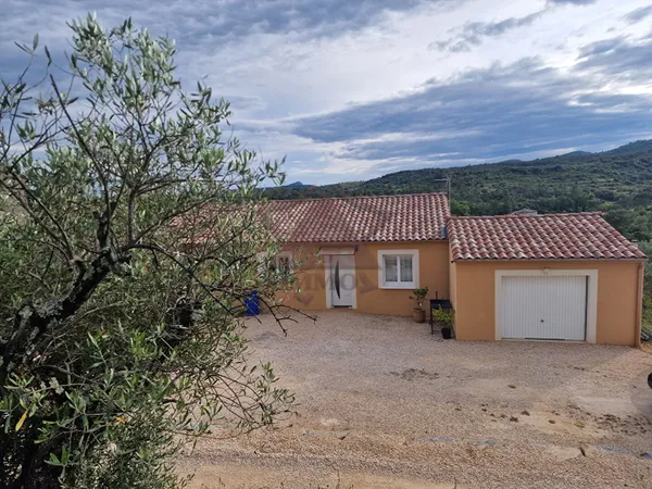 MAISON INDIVIDUELLE DE PLAIN PIED SUR TERRAIN DE 1000 M² ENVIRON 