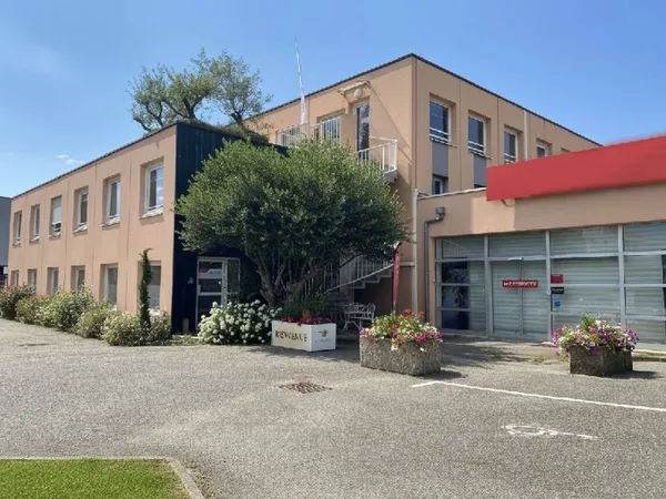 Bureaux 260 m² 