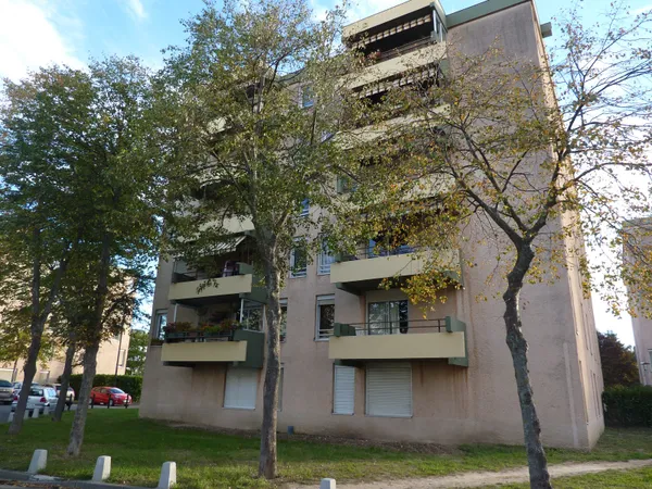 LOCATION T2 RDC 