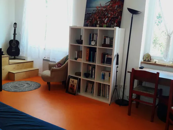 Loue beau studio avec mezzanine Oullins proche métro B - 1 chambre, 25m² 