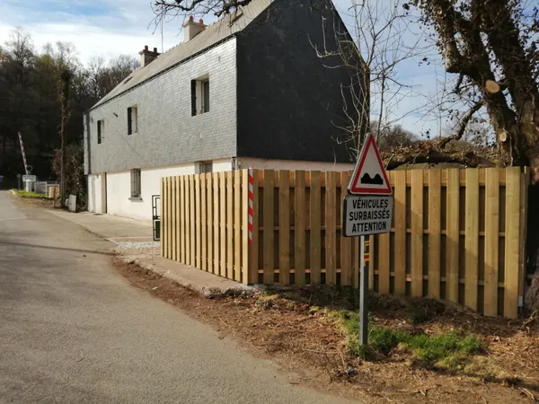 Vends maison 2 logements 5 chambres, 130m², terrain 1 ha à Vannes / Saint-Avé (56) 