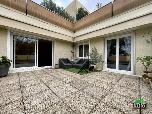 Appartement 4 pièces 77 m² 