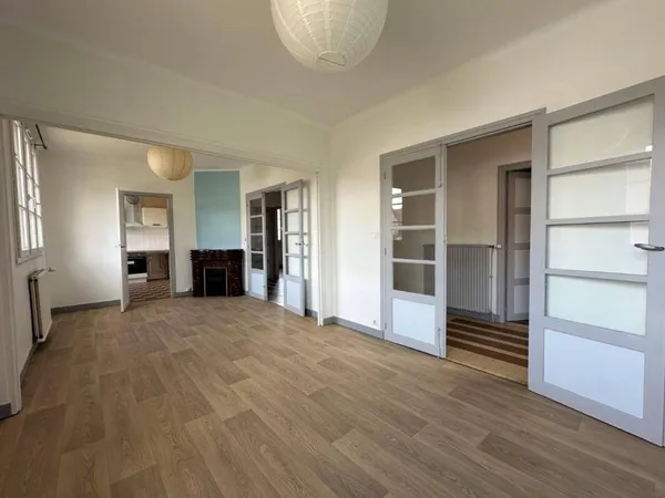 Maison 8 pièces 79 m² 