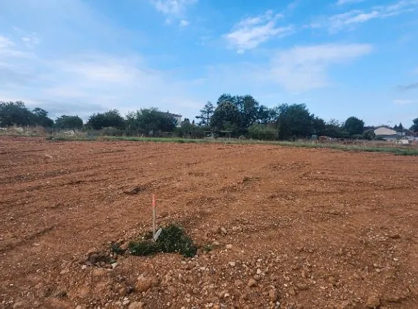 Terrain 1 200 m² Cunac 