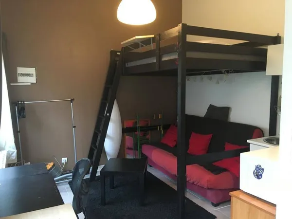 Studio 1 pièce 18 m² 