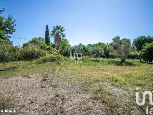 Terrain 881 m² Puget-sur-Argens 