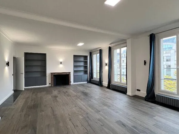 Duplex 5 pièces 182 m² 