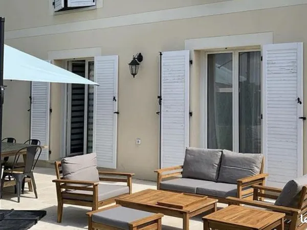 Maison 6 pièces 152 m² 