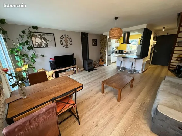 Maison familiale 6 pièces 3 SDB - 105 m² - jardin et garage - Sainte-Luce-sur-Loire 