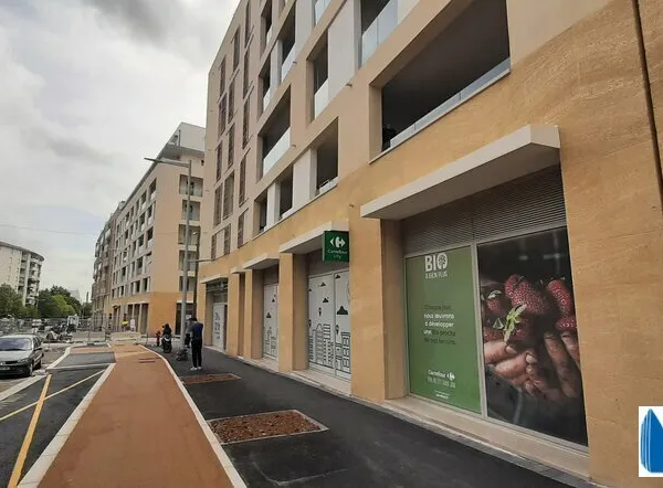 LOCAL COMMERCIAL OU BUREAUX A LOUER 
