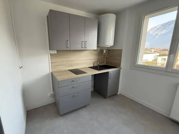 Studio 1 pièce 29 m² 