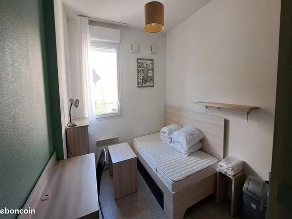 Studio 1 pièce 18 m² 