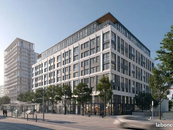 Local commercial 1 pièce 114 m² 