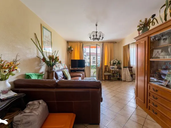 Appartement 5 pièces 81 m² 