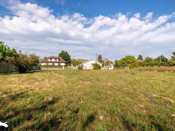 Terrain constructible 1188 m² 