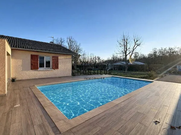 Maison de plain-pied 5 pièces 120 m² 